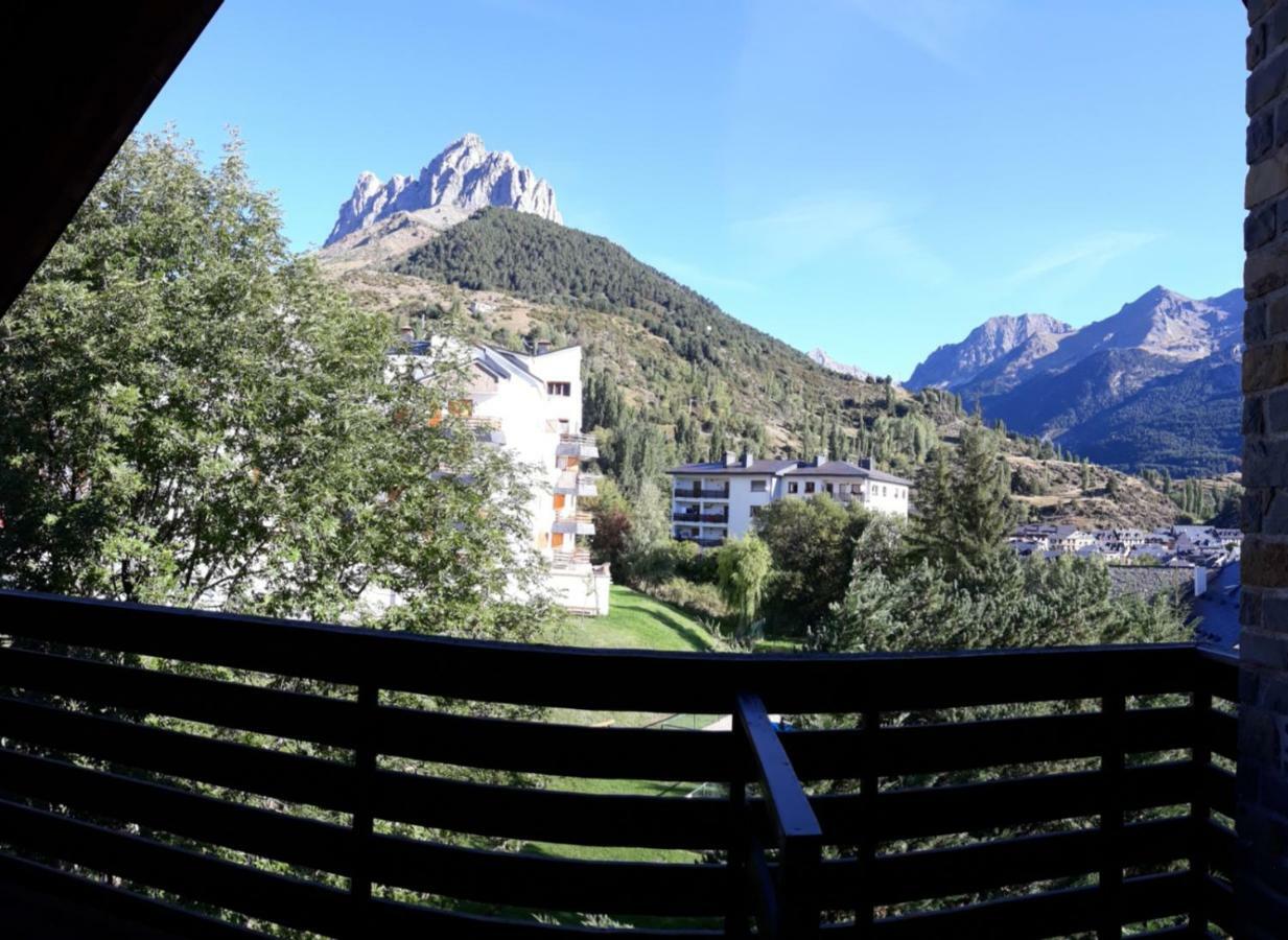 Excelsior. Espectacular Y Exclusivo Apartamento En Sallent De Gallego. Dış mekan fotoğraf
